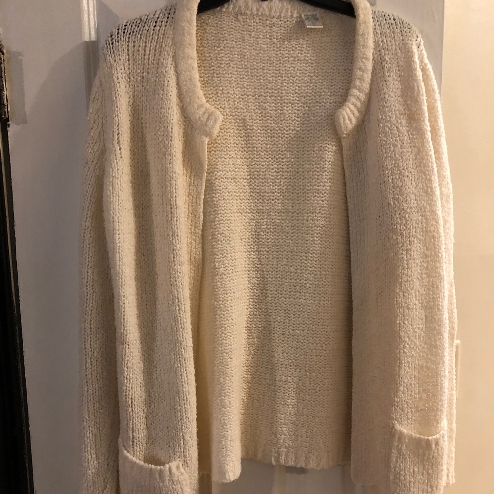 Cardigan sweater